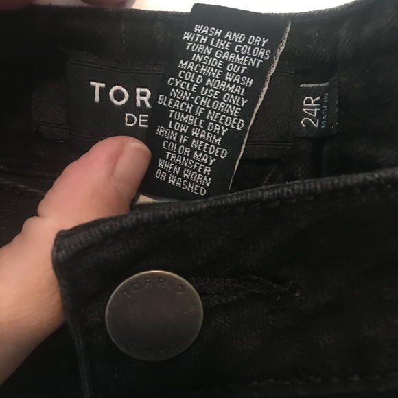 Torrid Distressed Jeans, sz 24R, Black Denim - Picture 4 of 15
